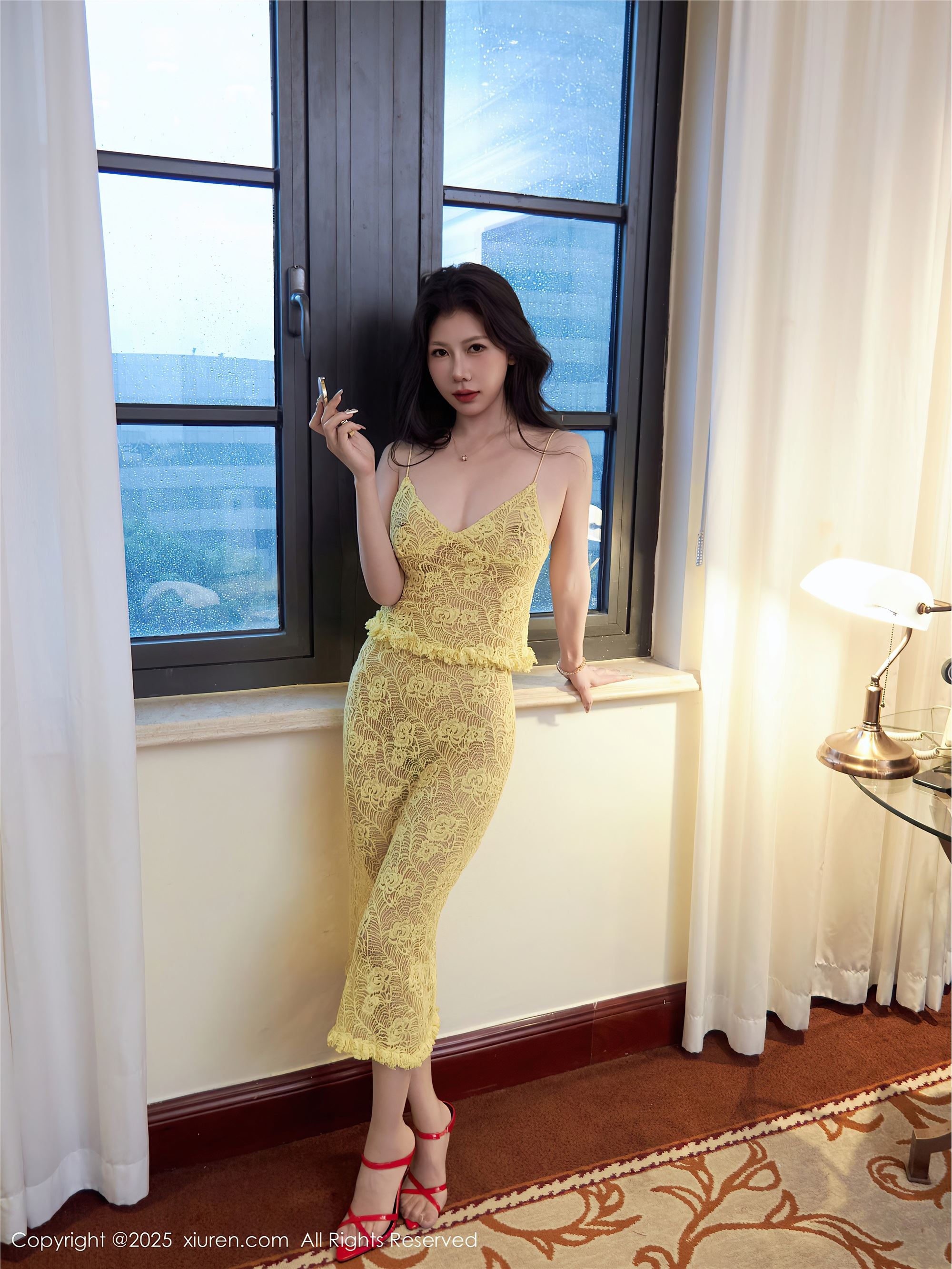 Xiuren秀人网 2025.10.16 NO.10879 尹甜甜sunny